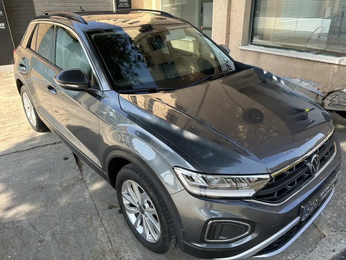 Volkswagen T-Roc 2.0TDI Life 85kW Gris - 2