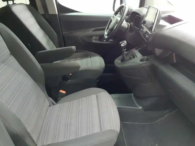 Opel Combo view 8