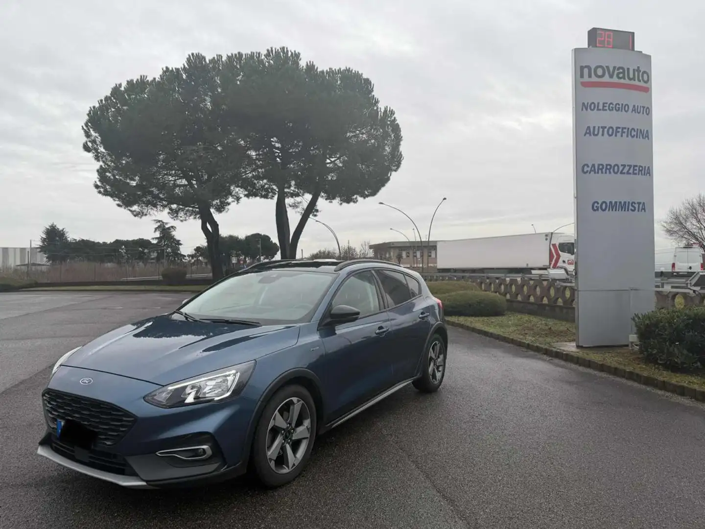 Ford Focus 1.5 EcoBlue 120 CV 5p. Active Blu/Azzurro - 1