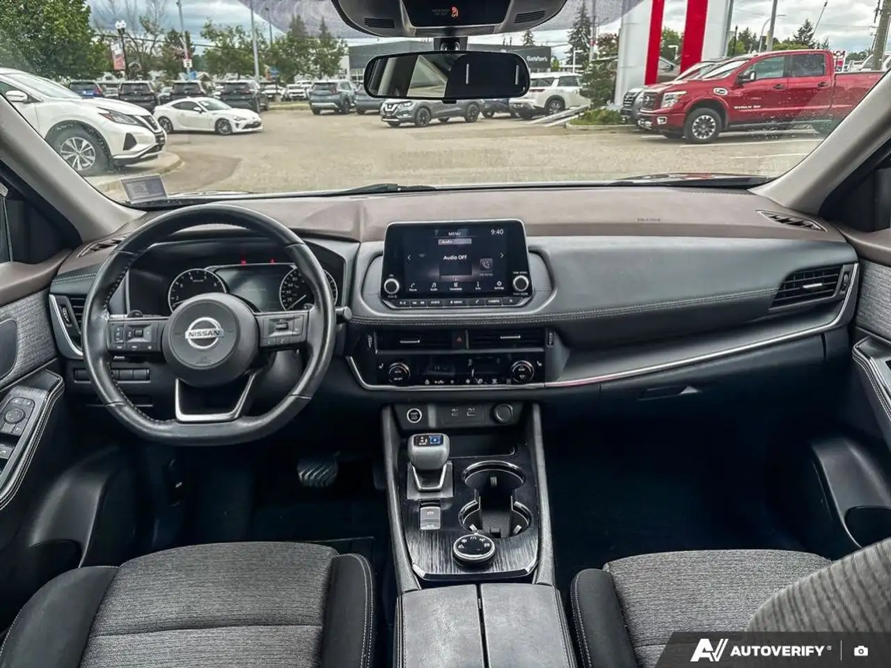 Nissan Rogue photo Nissan Rogue
