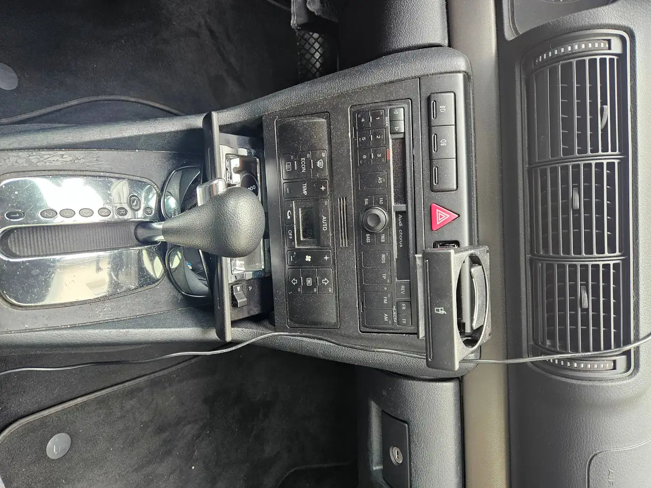 Audi A4B5 Facelift 1,8 125 PS Automatik Bj 2000 Tüv 11.2027, foto 12