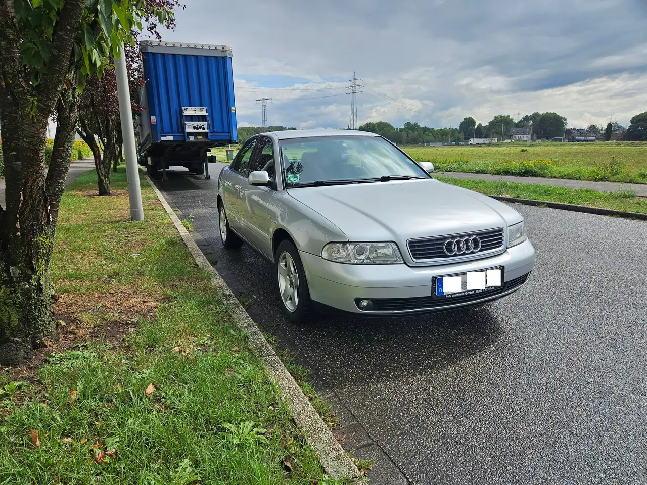 Audi A4B5 Facelift 1,8 125 PS Automatik Bj 2000 Tüv 11.2027, foto 2