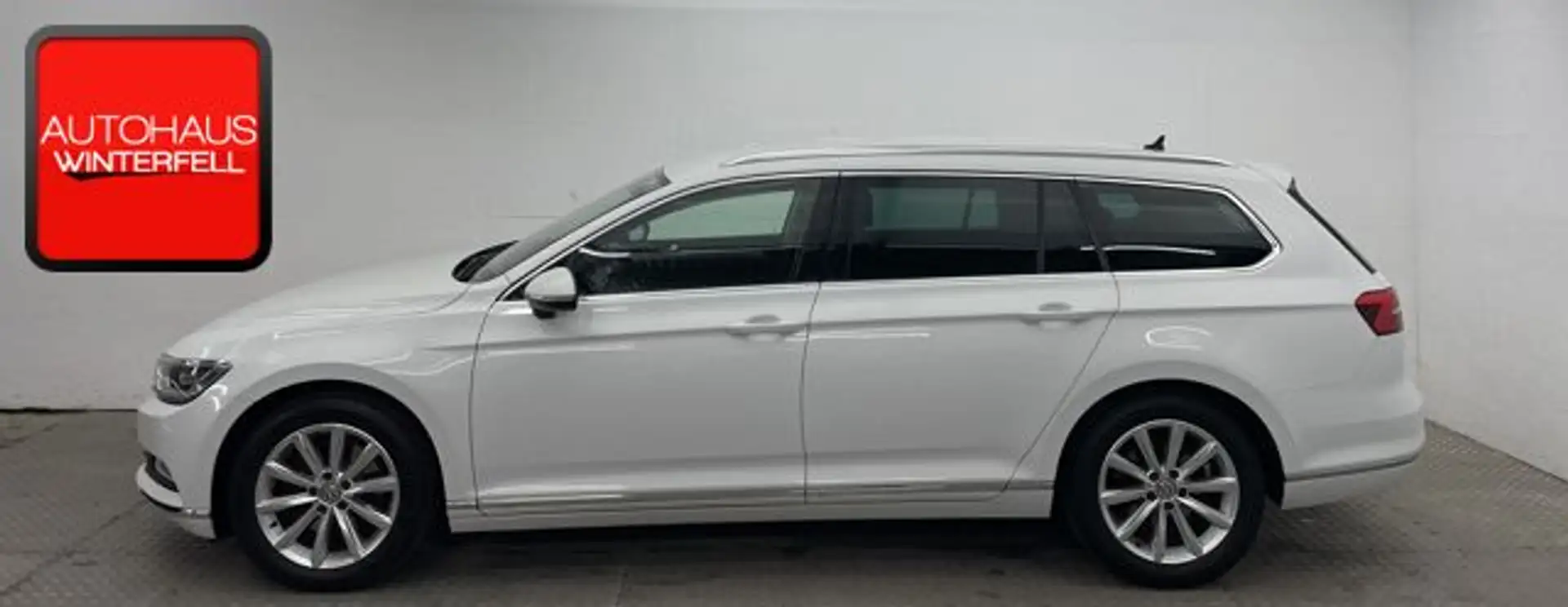 Volkswagen Passat Variant 1.8 TSI Highline KAMERA+DCC+ACC+ Wit - 2