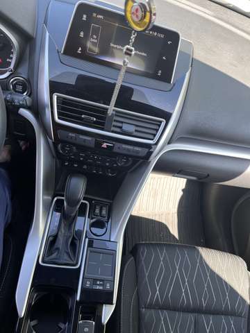 Mitsubishi Eclipse Cross 1.5 T-MIVEC CVT 2WD Spirit