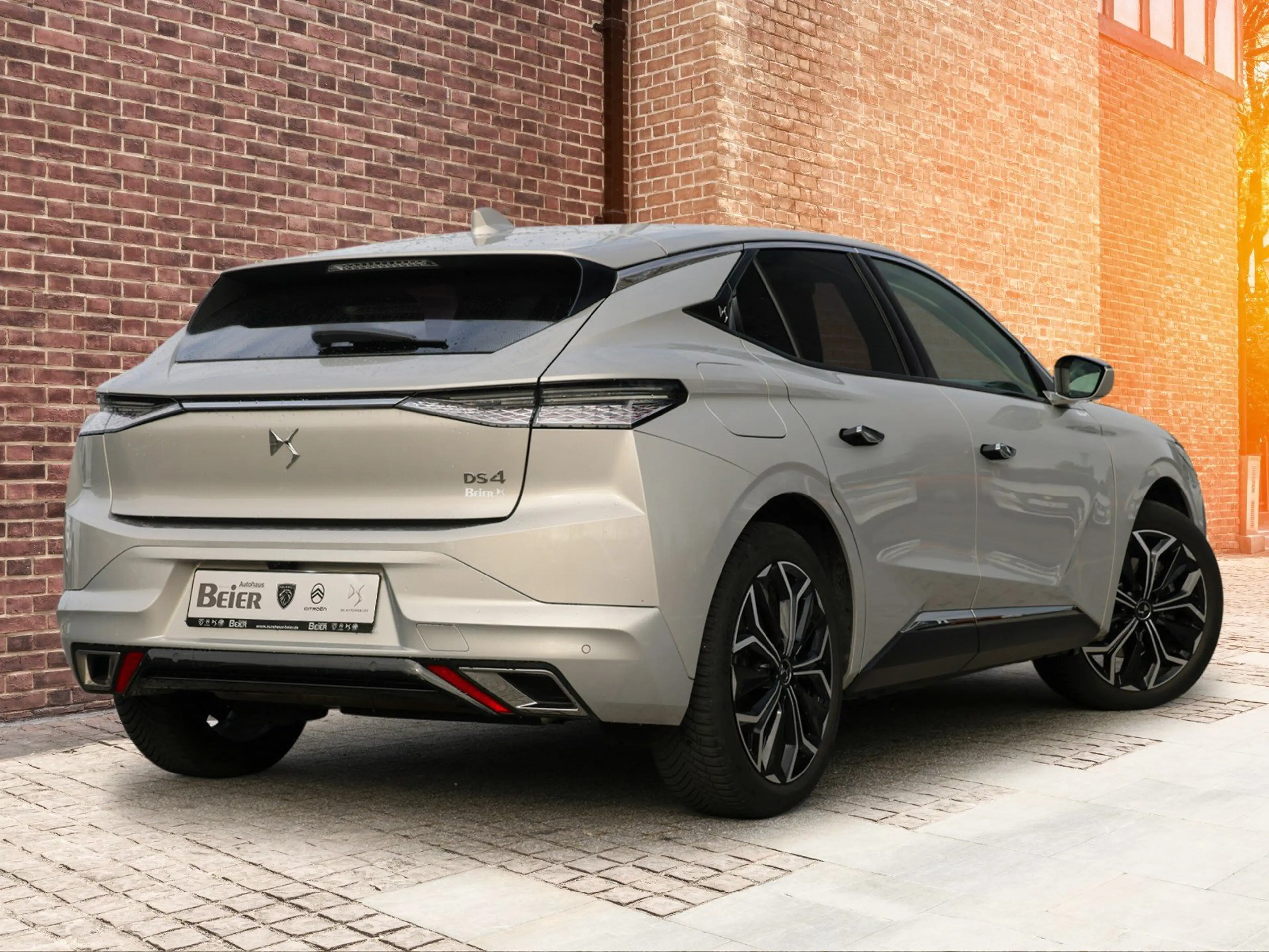 DS Automobiles DS 4 DS4 E-Tense Rivoli — photo 4