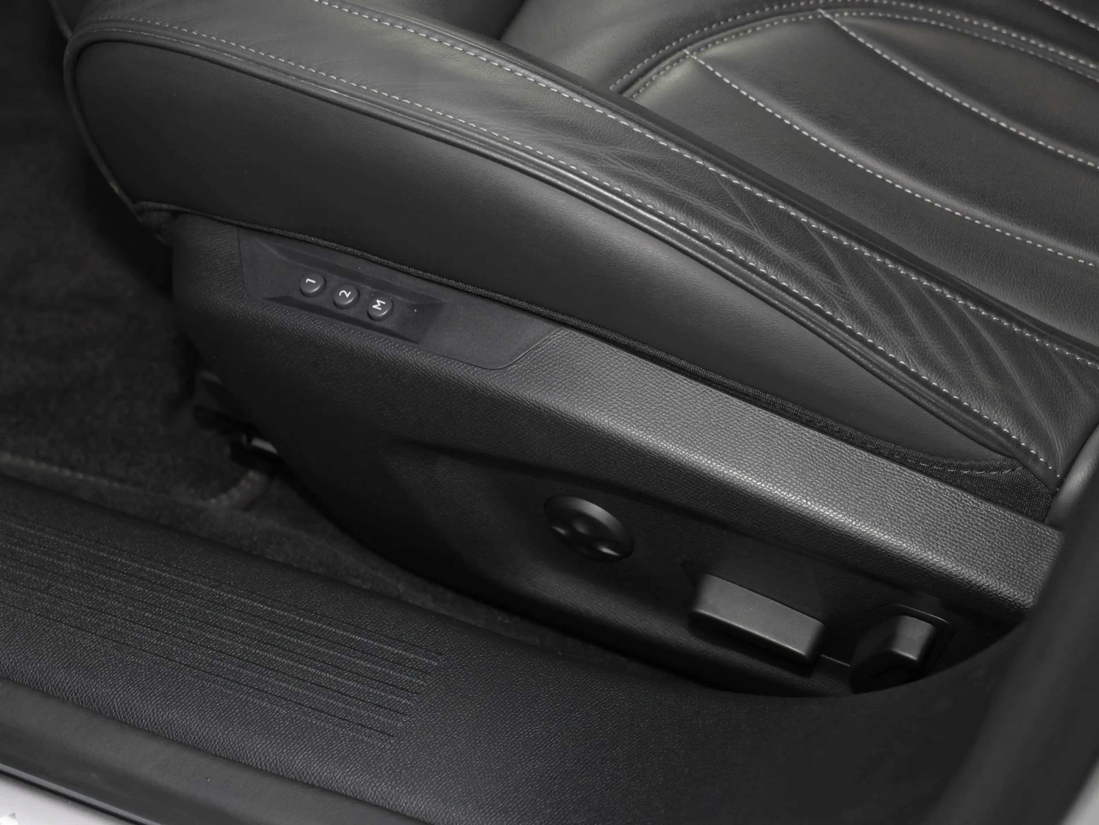 DS Automobiles DS 4 DS4 E-Tense Rivoli — photo 7