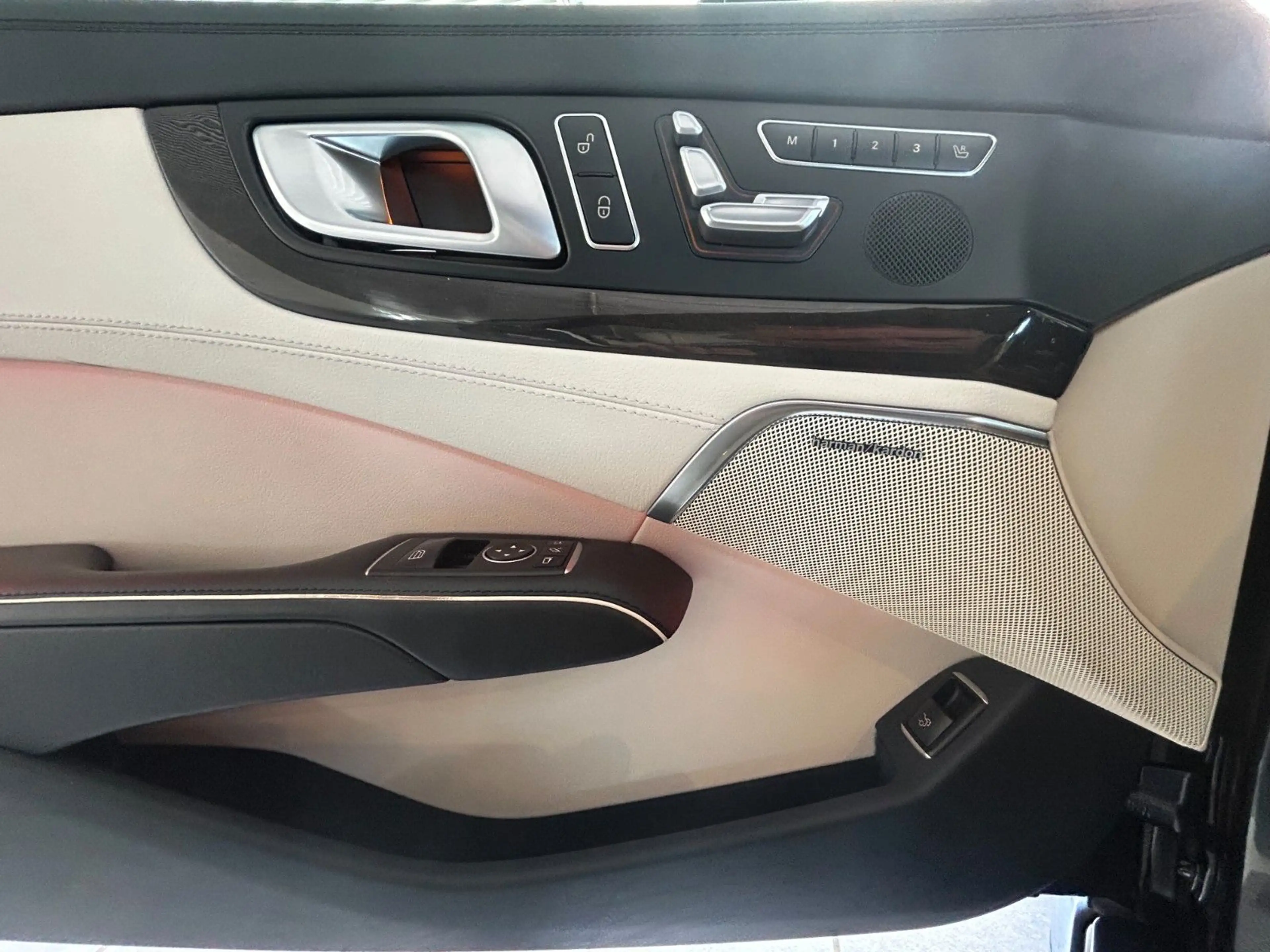 Mercedes-Benz SL 400 2.HD DT AMG TOP SERVICE NEU 64tkm — photo 7