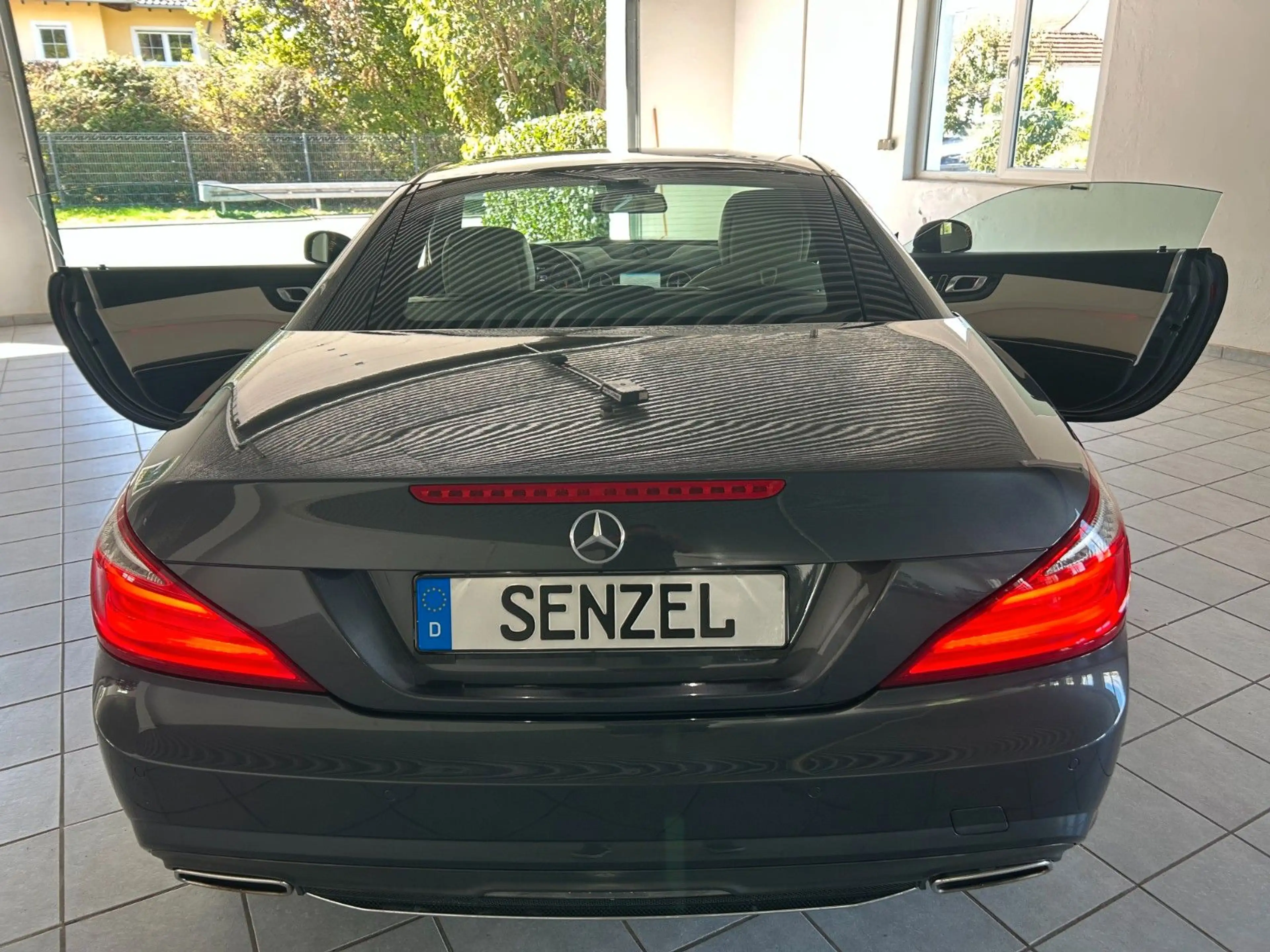 Mercedes-Benz SL 400 2.HD DT AMG TOP SERVICE NEU 64tkm — photo 4