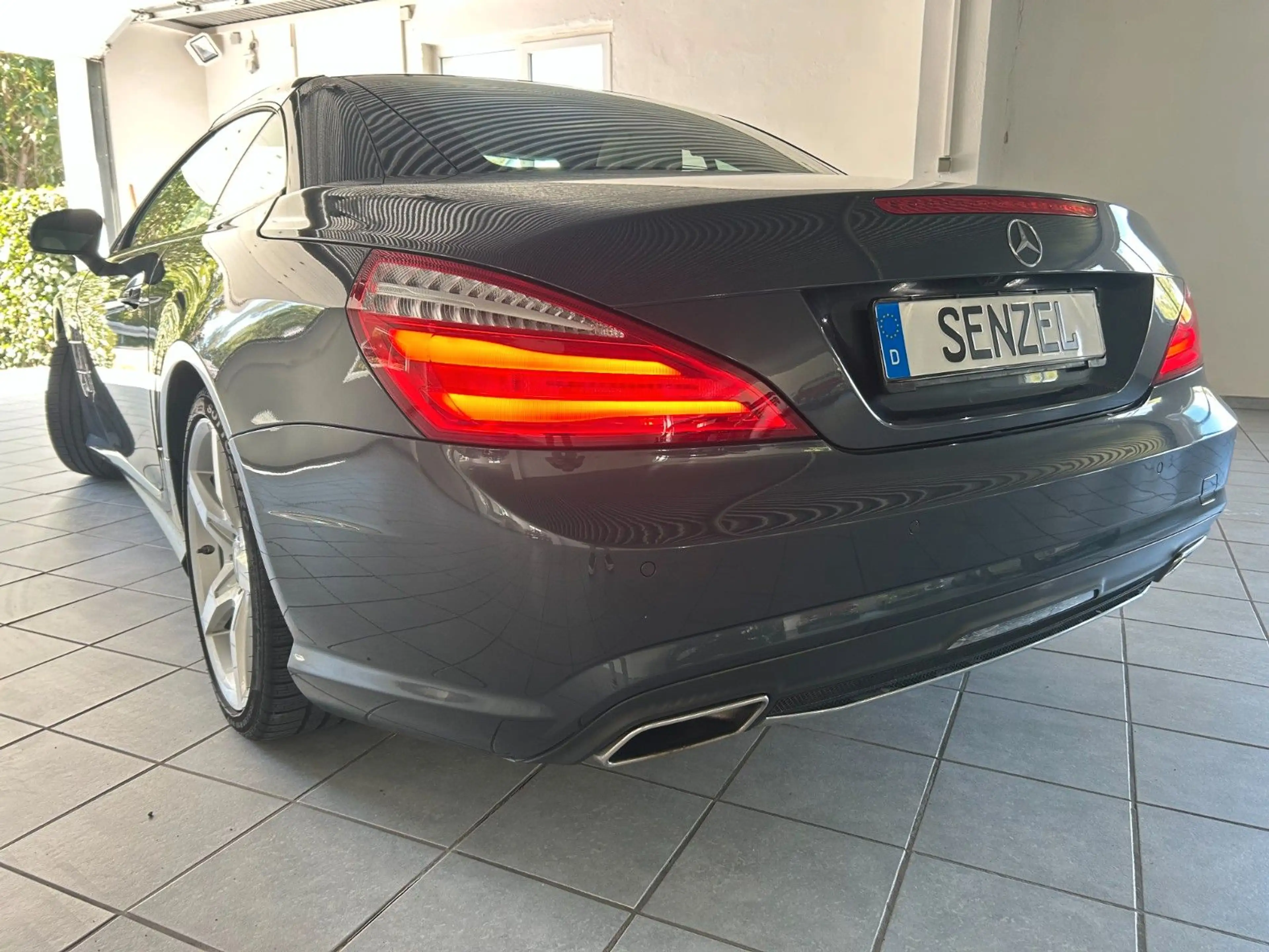Mercedes-Benz SL 400 2.HD DT AMG TOP SERVICE NEU 64tkm — photo 2