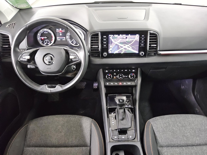 Skoda Karoq 1.5 TSI Clever Navi LED RFK Shz — photo 5