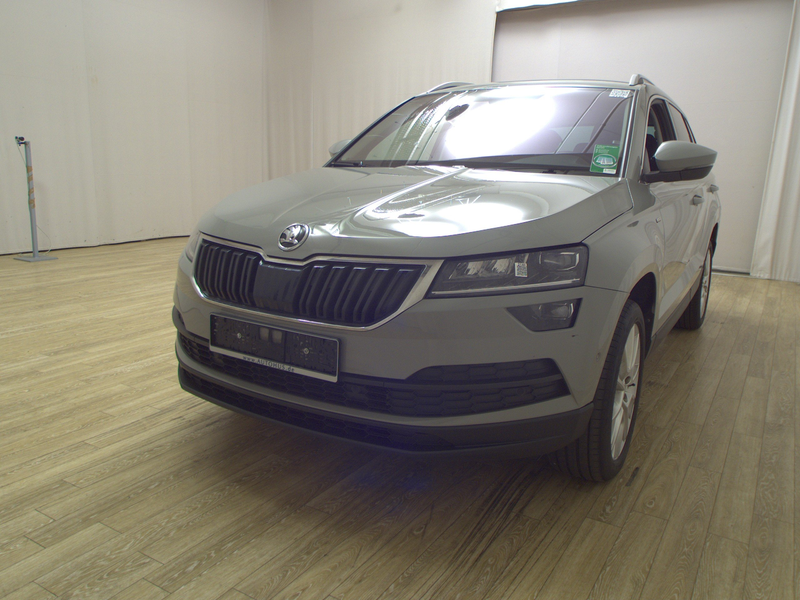 Skoda Karoq 1.5 TSI Clever Navi LED RFK Shz — photo 2