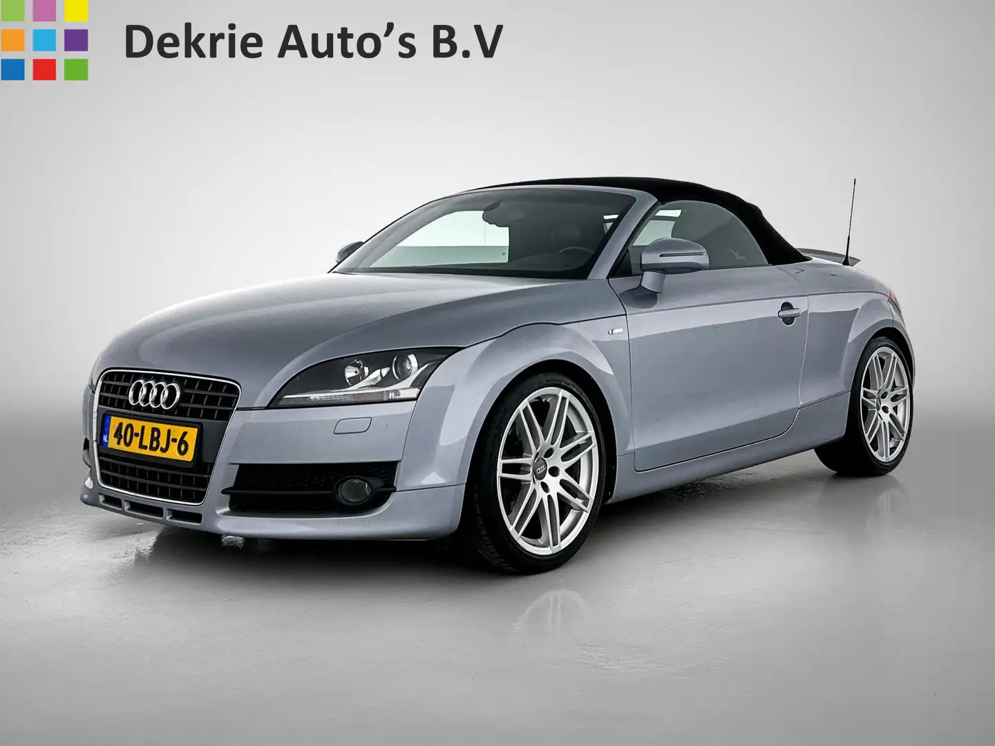 Audi TT Roadster 2.0 TFSI 200PK Automaat Pro Line / S-Line Grijs - 1