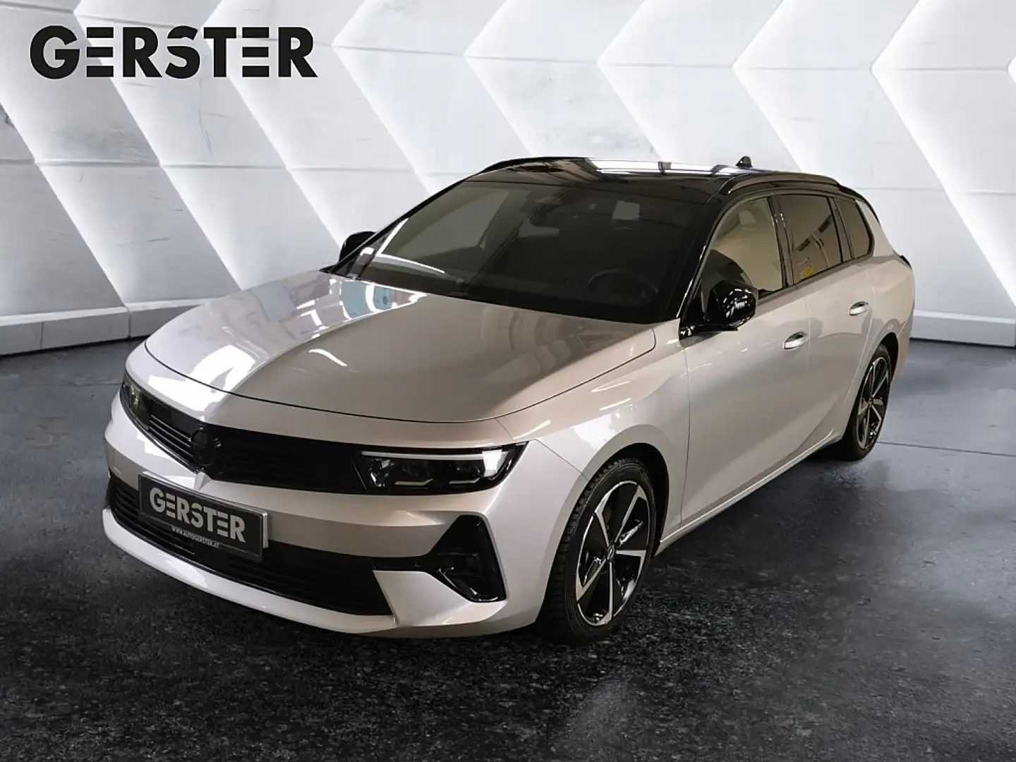 Opel Astra ST GS Silber - 1