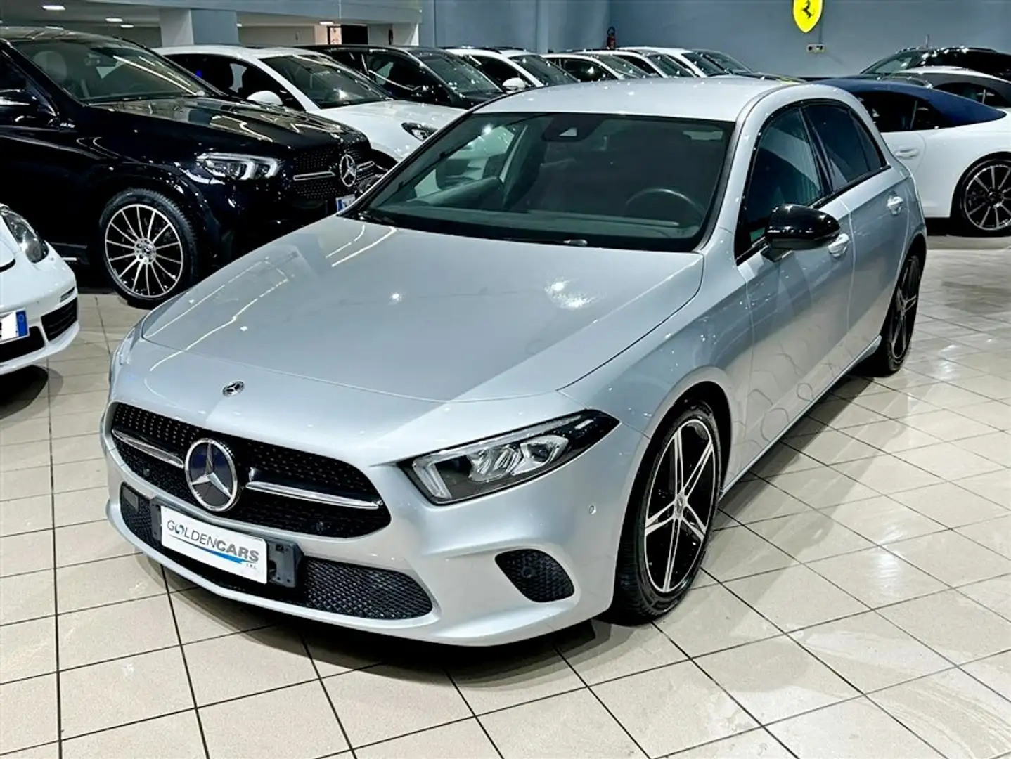 Mercedes-Benz A 180 d Sport Silber - 1