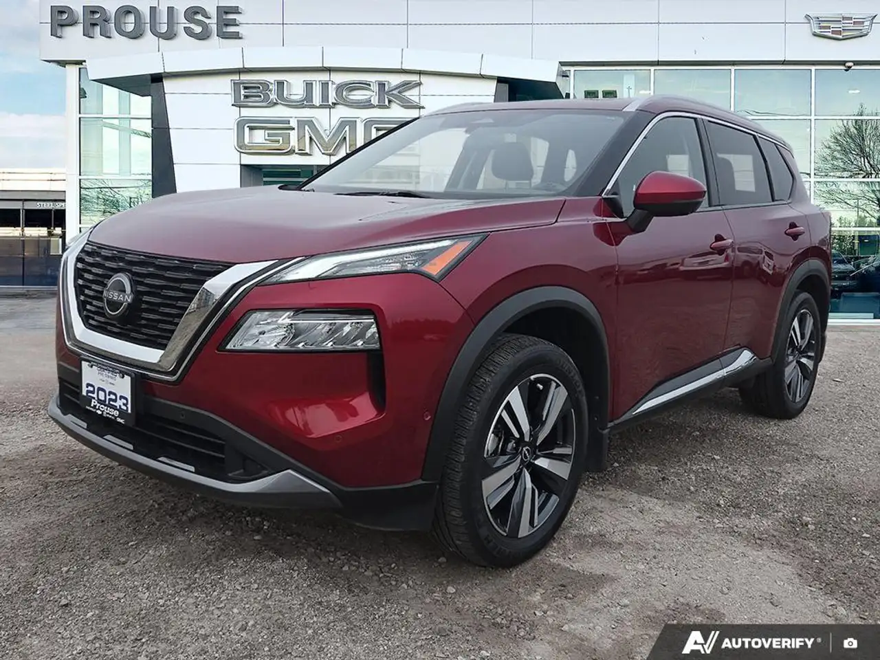 2023 Nissan Rogue SL — photo 1