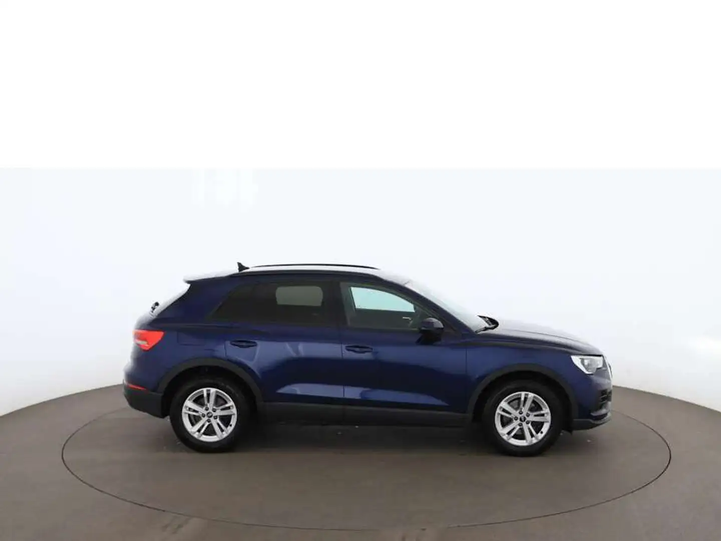 Audi Q3 35 TDI Aut LED AHK NAVI LEDER SITZHZG TEMP PDC Blau - 2