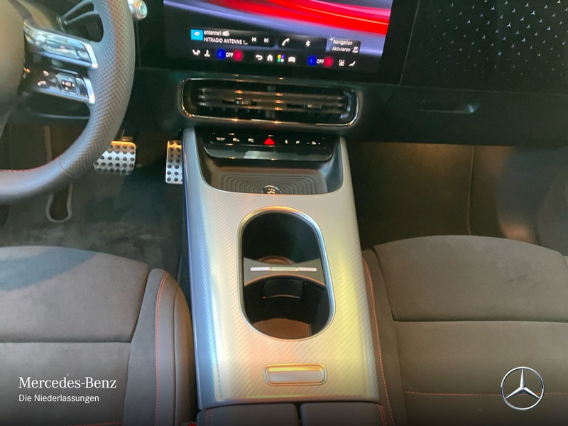 Mercedes-Benz CLA 250 AMG Pano Multibeam Distr. Night Kamera PTS — photo 15