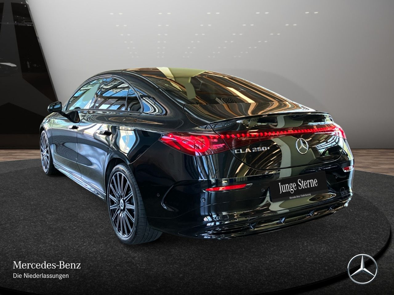 Mercedes-Benz CLA 250 AMG Pano Multibeam Distr. Night Kamera PTS — photo 10