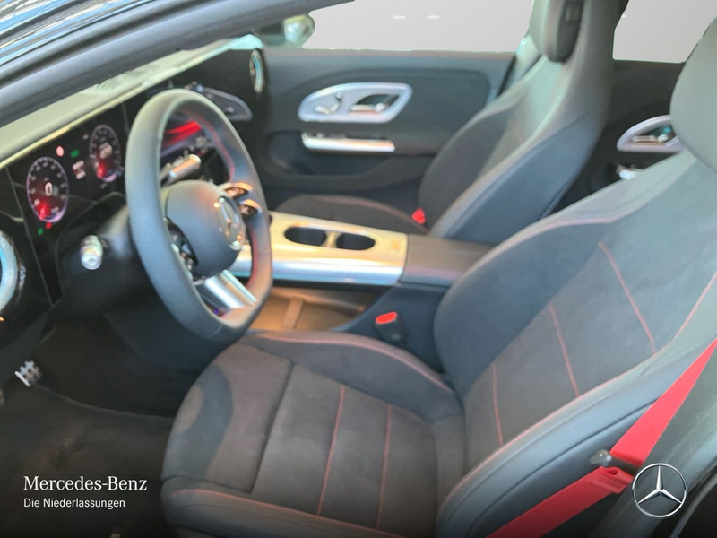 Mercedes-Benz CLA 250 AMG Pano Multibeam Distr. Night Kamera PTS — photo 11