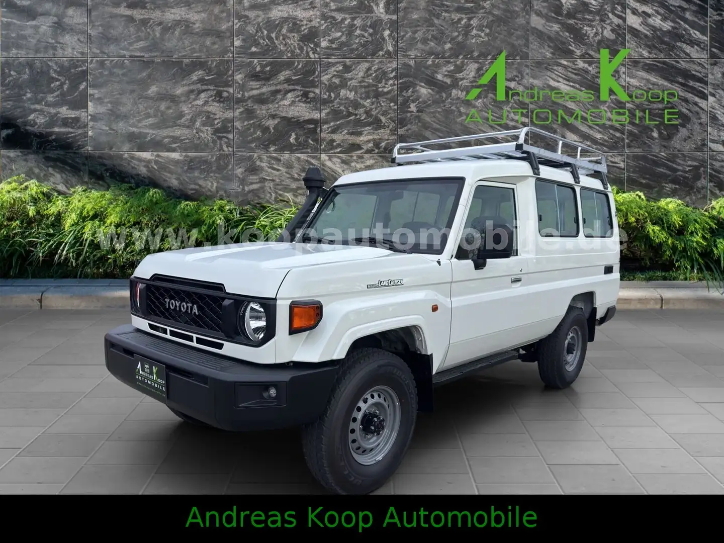 Toyota Land Cruiser GRJ 78 Automatik PowerPaket Sofort Biały - 1