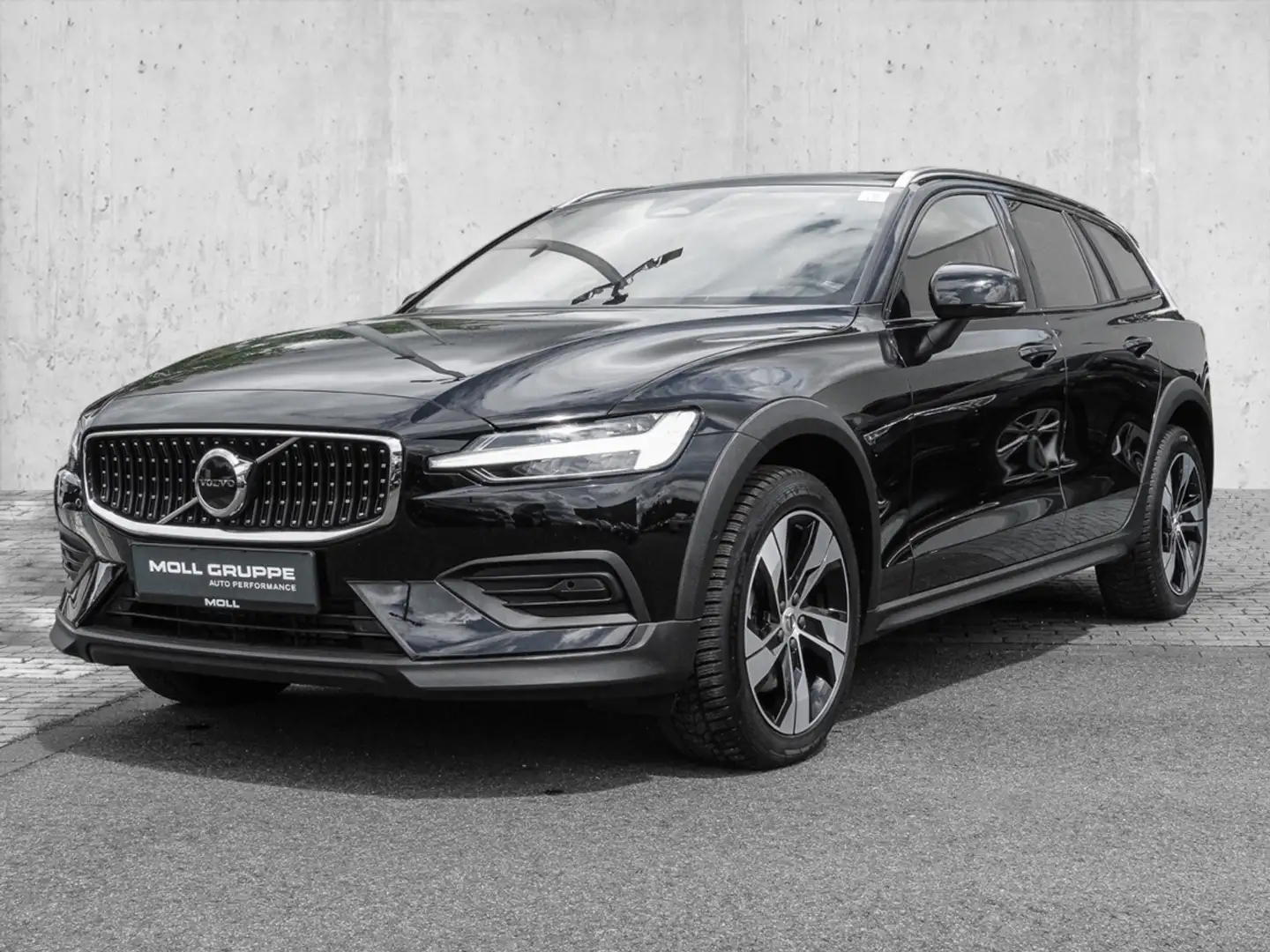 Volvo V60 Cross Country B4 AWD Plus AHK LED Schwarz - 2