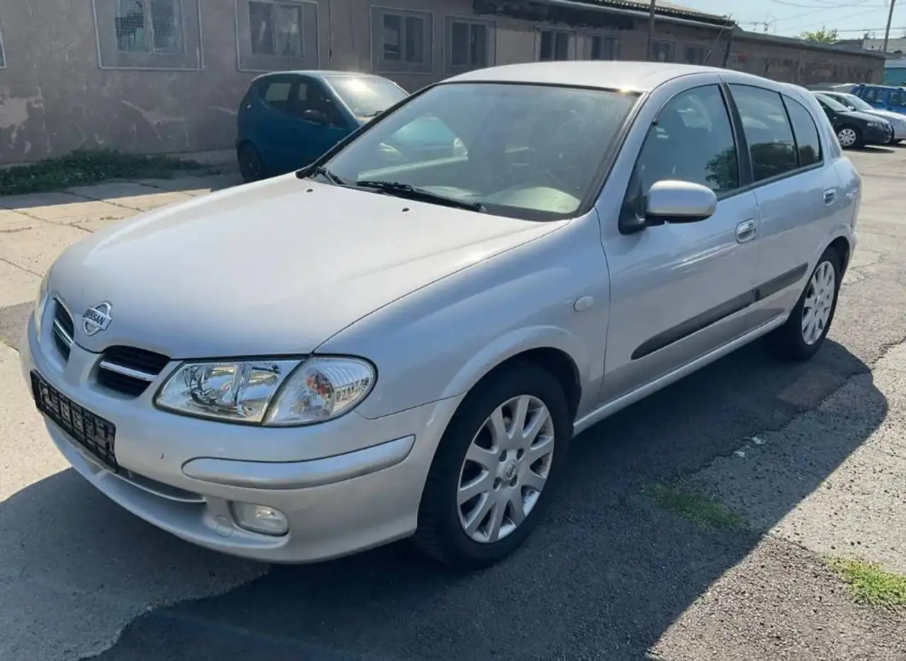 Nissan Almera 2.2 Di Comfort, foto 2