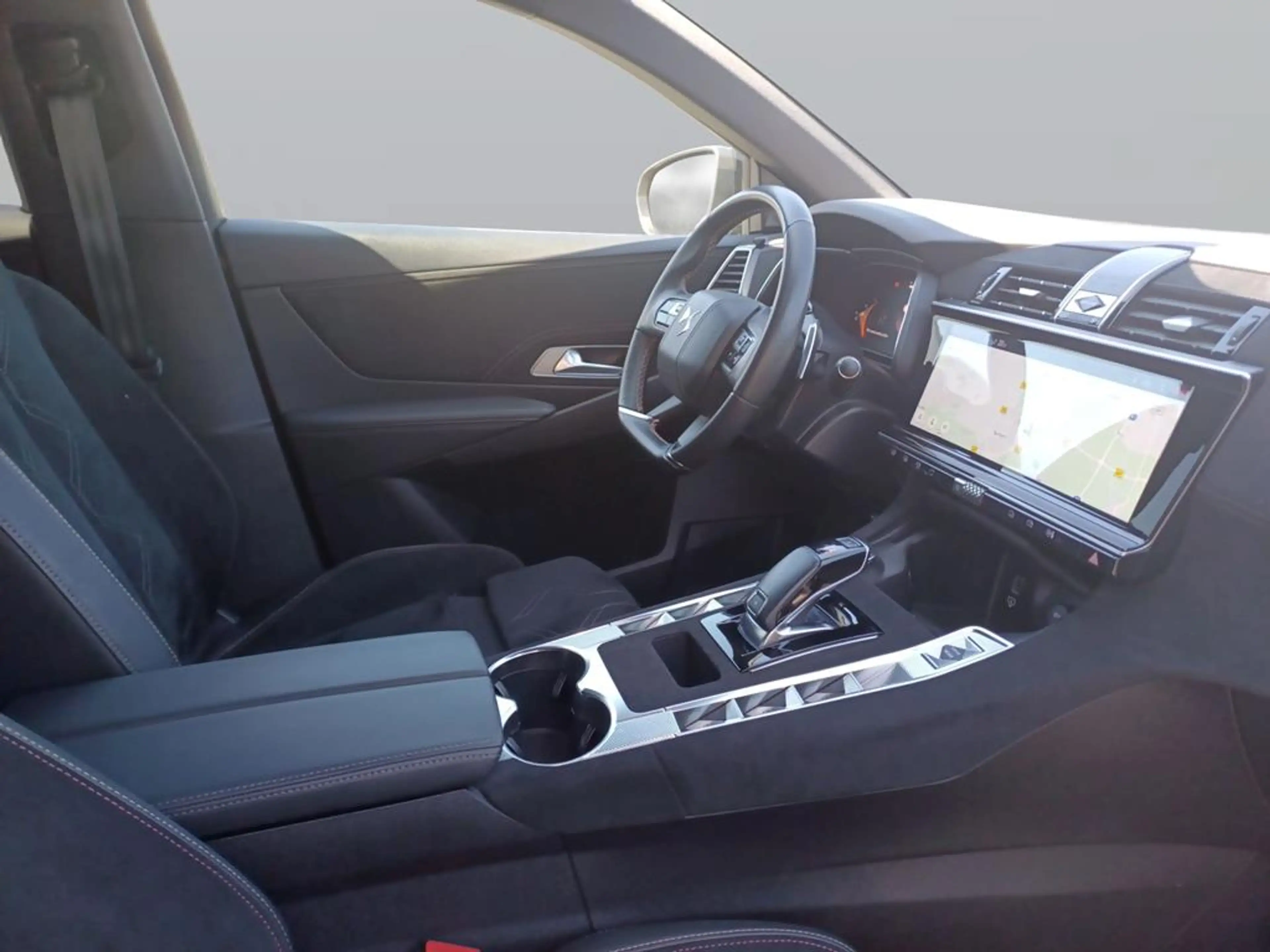 DS Automobiles DS 7 DS 7 PERFORMANCE LINE + BlueHDi 130 EAT8 — photo 10