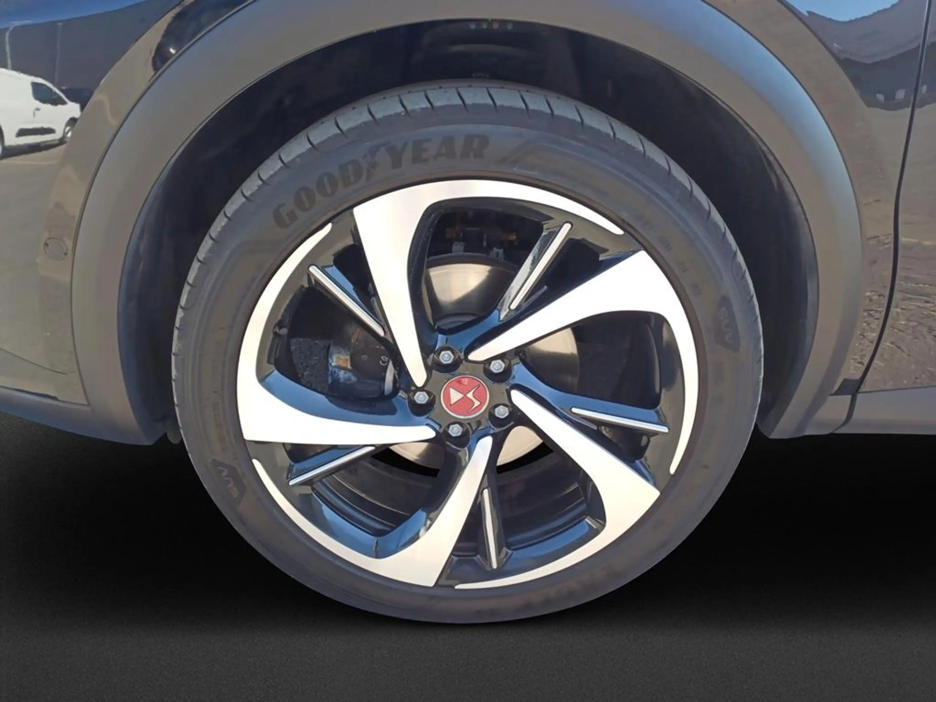 DS Automobiles DS 7 DS 7 PERFORMANCE LINE + BlueHDi 130 EAT8 — photo 7