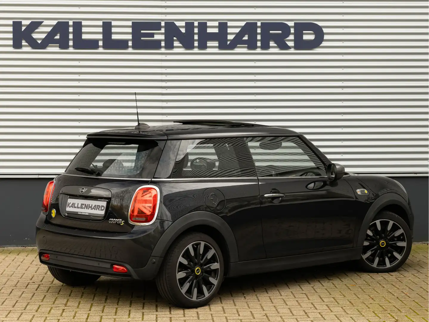 MINI Mini Electric Yours - Pano - Harman Kardon - Camer Noir - 2