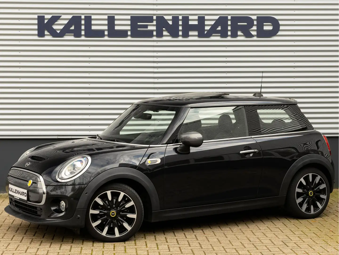 MINI Mini Electric Yours - Pano - Harman Kardon - Camer Noir - 1