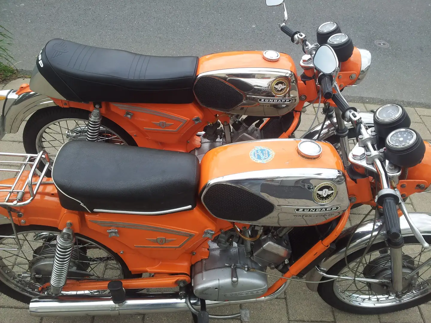 Zündapp KS 50 zwei stück GLATTE watercooled mit duplex bremse Orange - 1