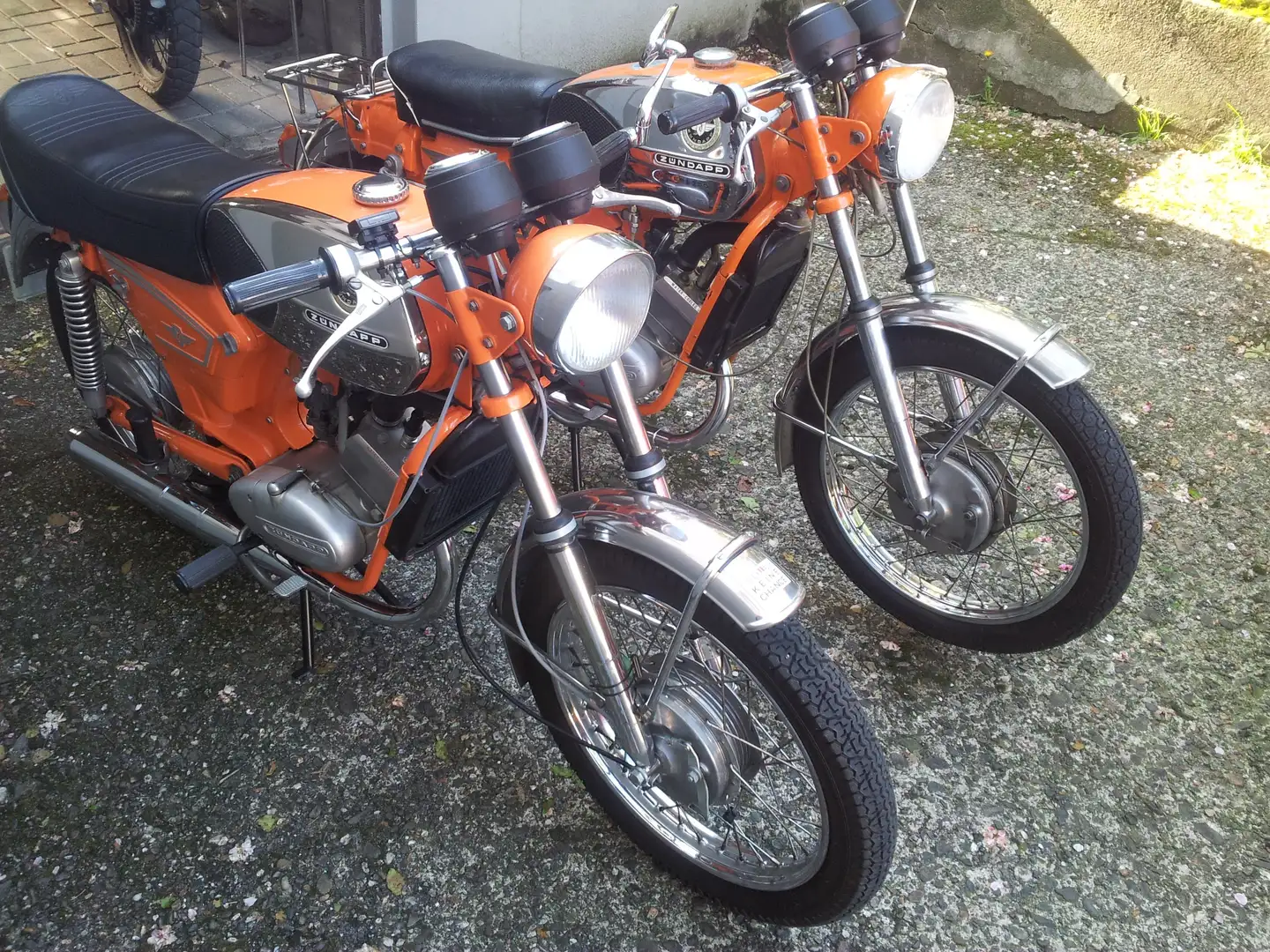 Zündapp KS 50 zwei stück GLATTE watercooled mit duplex bremse Pomarańczowy - 1