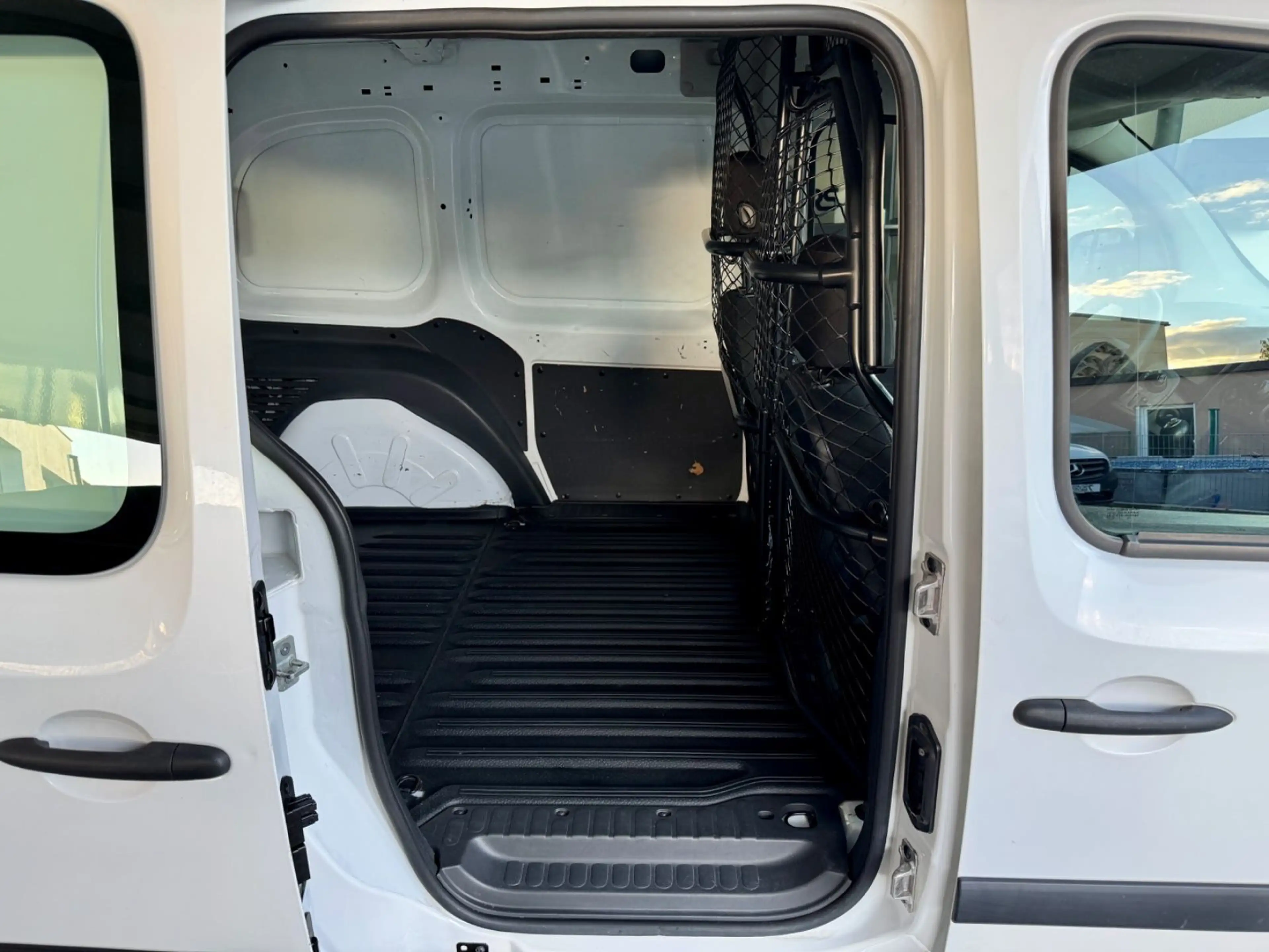 Renault Kangoo Rapid Extra Start/Stop PDC 1.Hand — photo 15