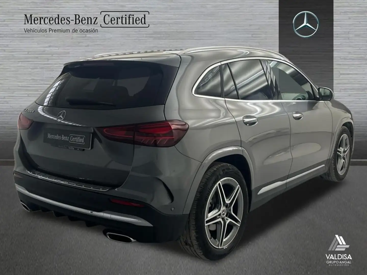 Mercedes-Benz GLA 200 d - 2