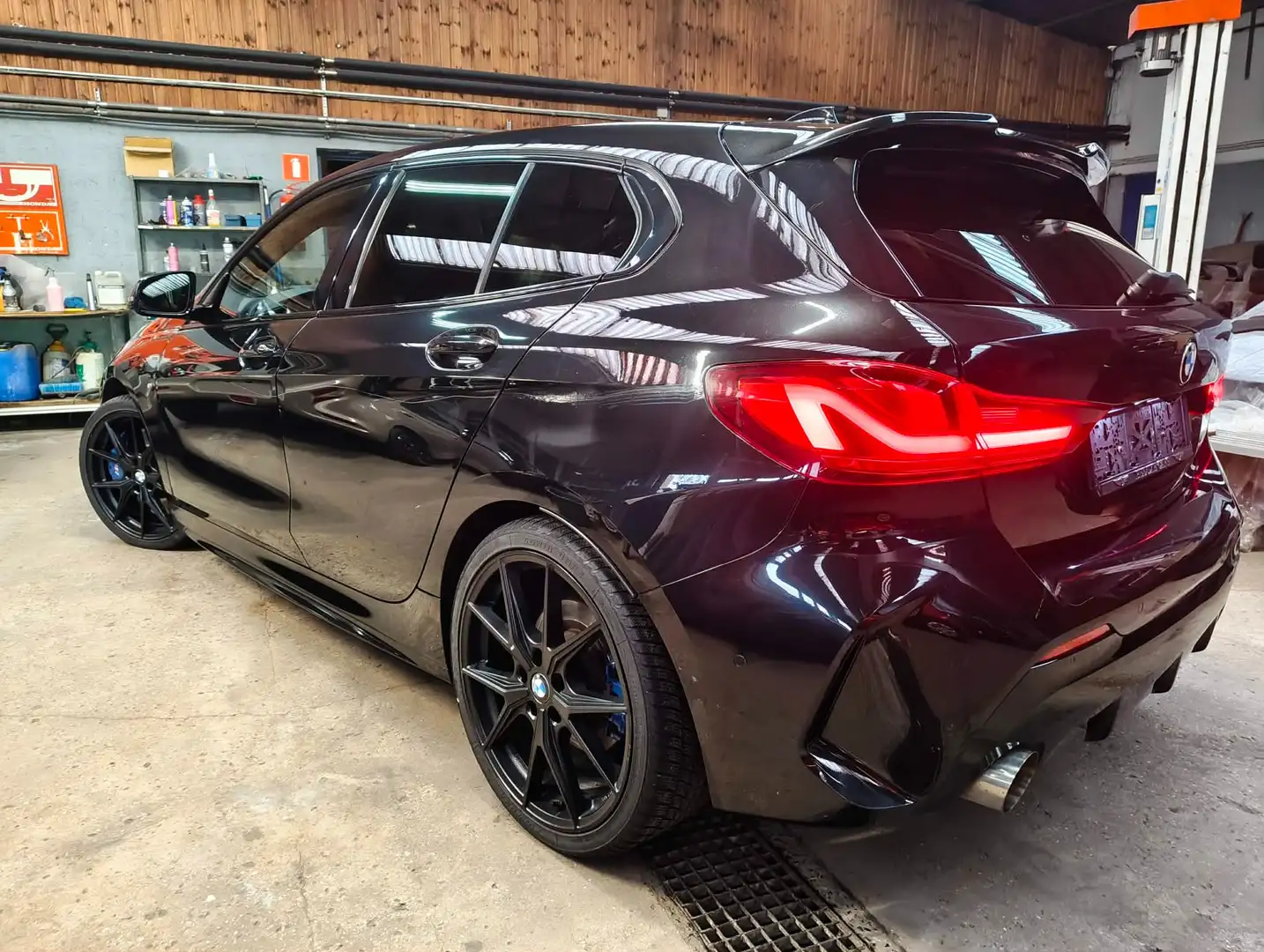 BMW 118 118iA PACK M *TOIT OUVRANT*CAMERA*ALCANTARA* Zwart - 2