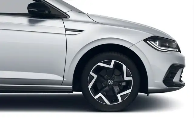 Volkswagen Polo view 5