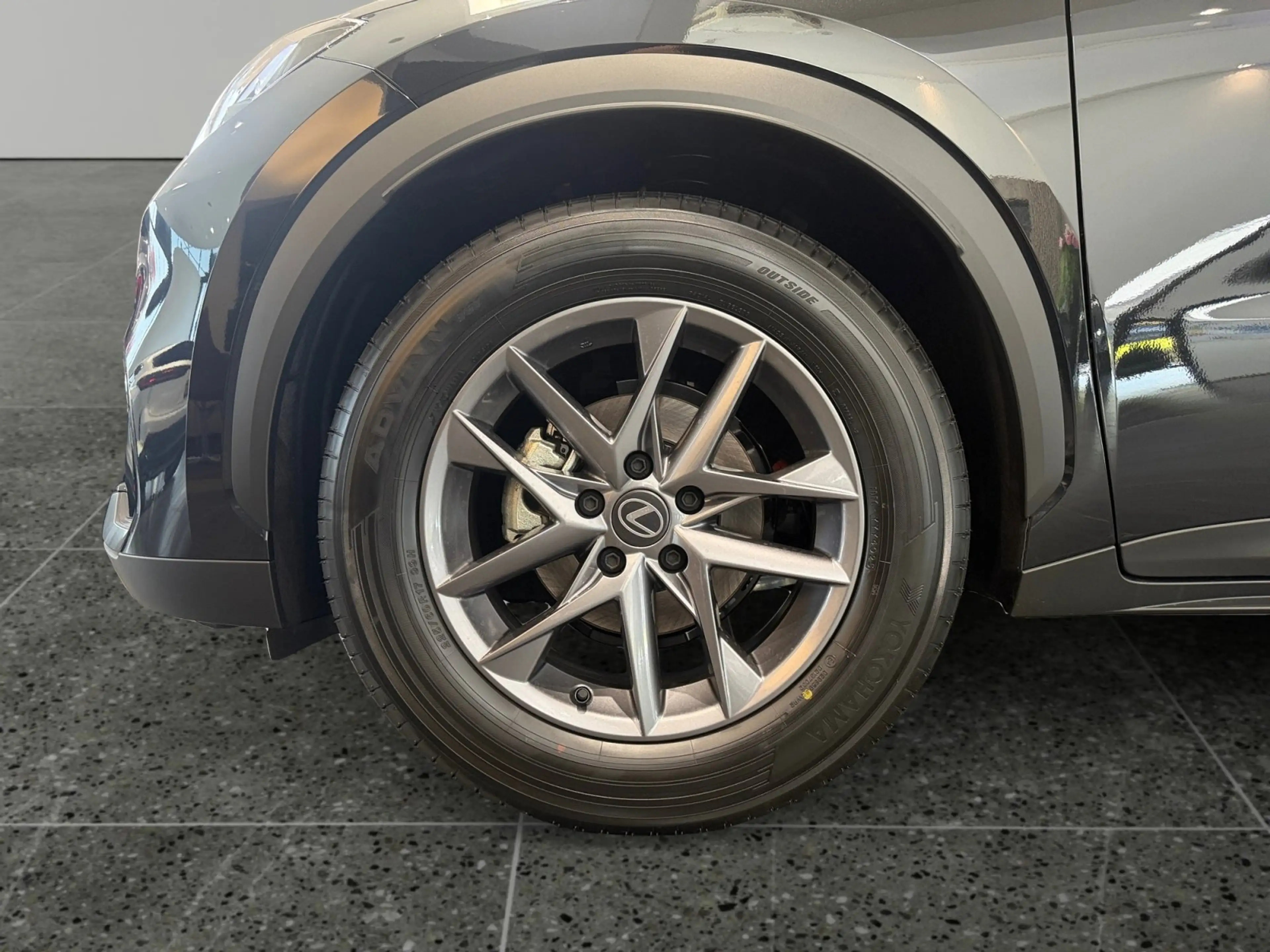 Lexus LBX 1.5 Hybrid Komfortpaket Kamera+Navi+SHZ+LM — photo 15
