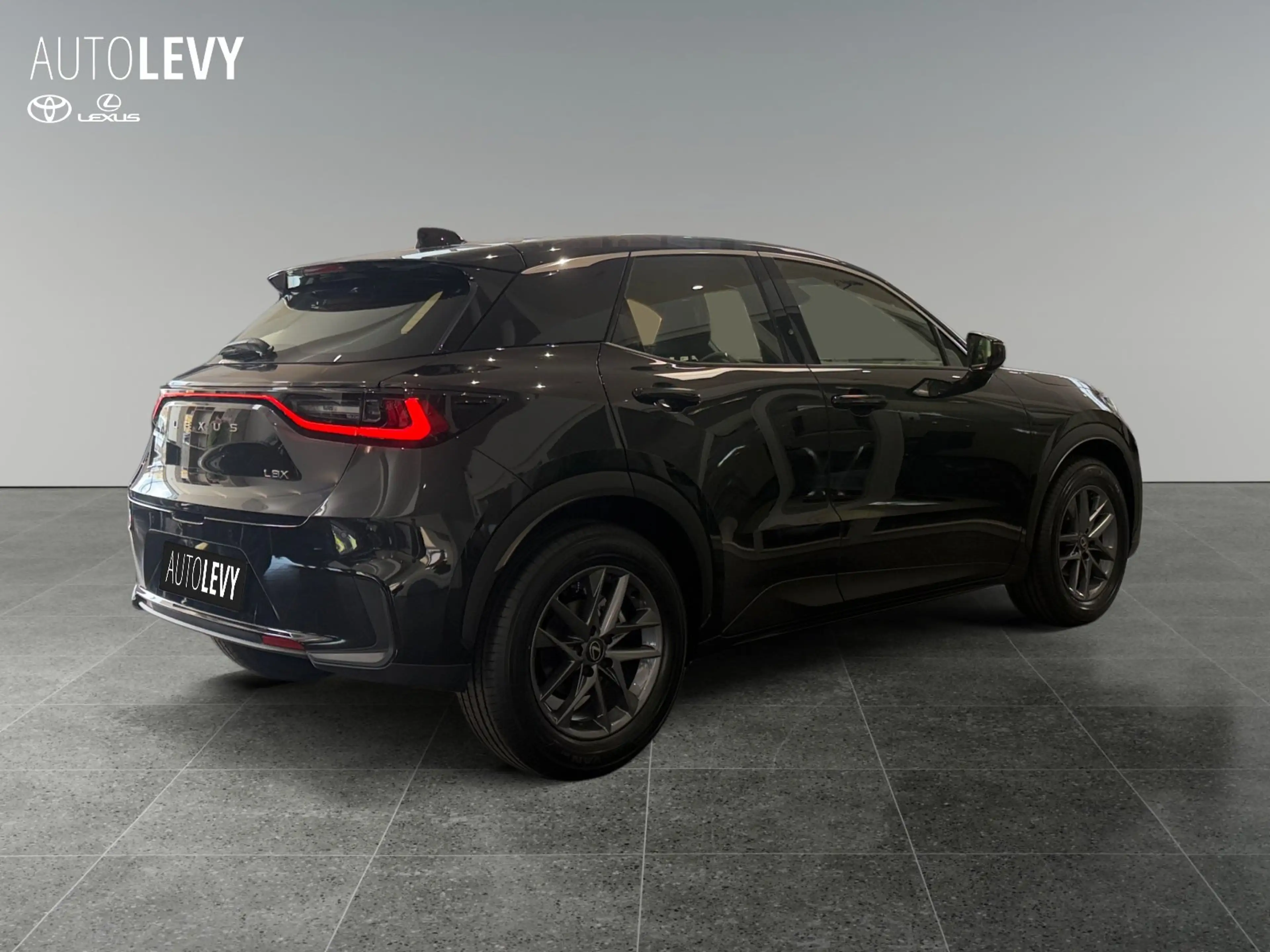 Lexus LBX 1.5 Hybrid Komfortpaket Kamera+Navi+SHZ+LM — photo 6
