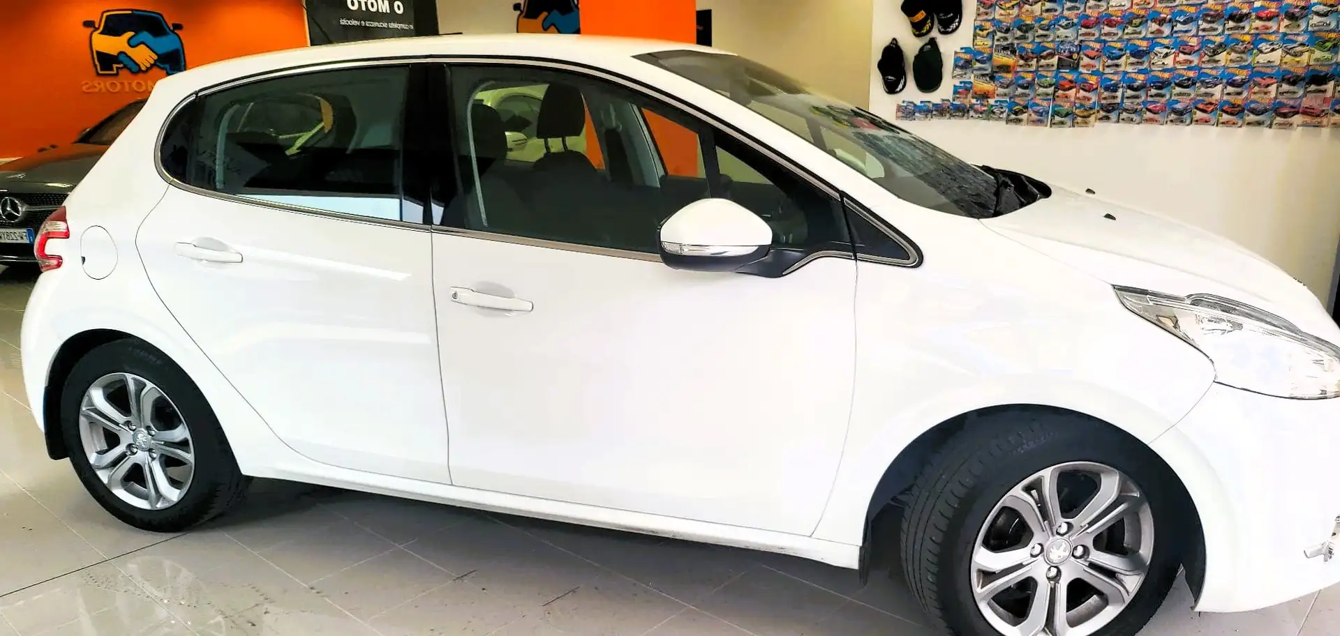 Peugeot 208 208 -5p 1.2 e-vti 12v Allure S&S Blanc - 1