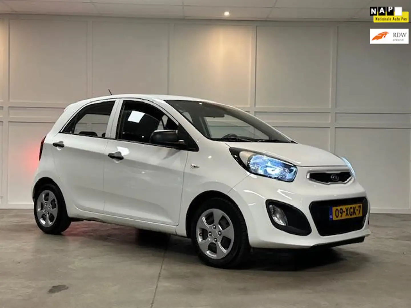 Kia Picanto 1.0 CVVT / 5 Deurs / Nieuwe APK / 2012 Blanc - 1