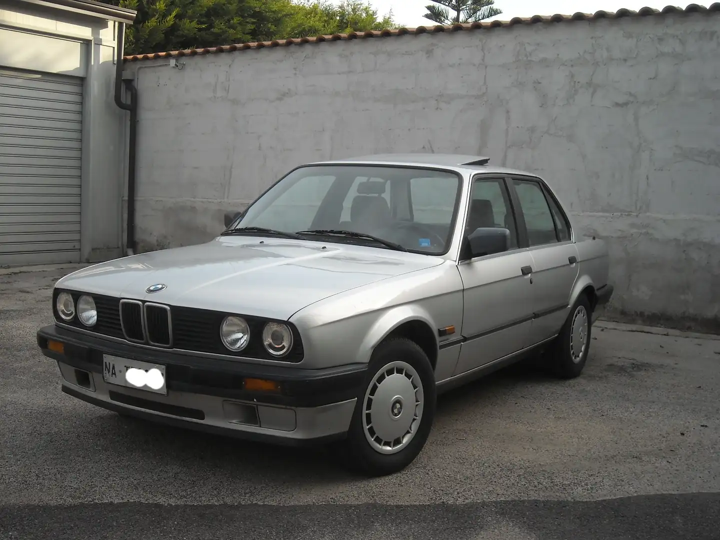BMW 316 316i auto 4p Grijs - 1