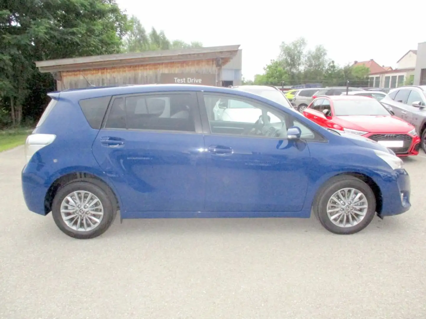 Toyota Verso 1,8 Valvematic Active MDS Autom. Blau - 2