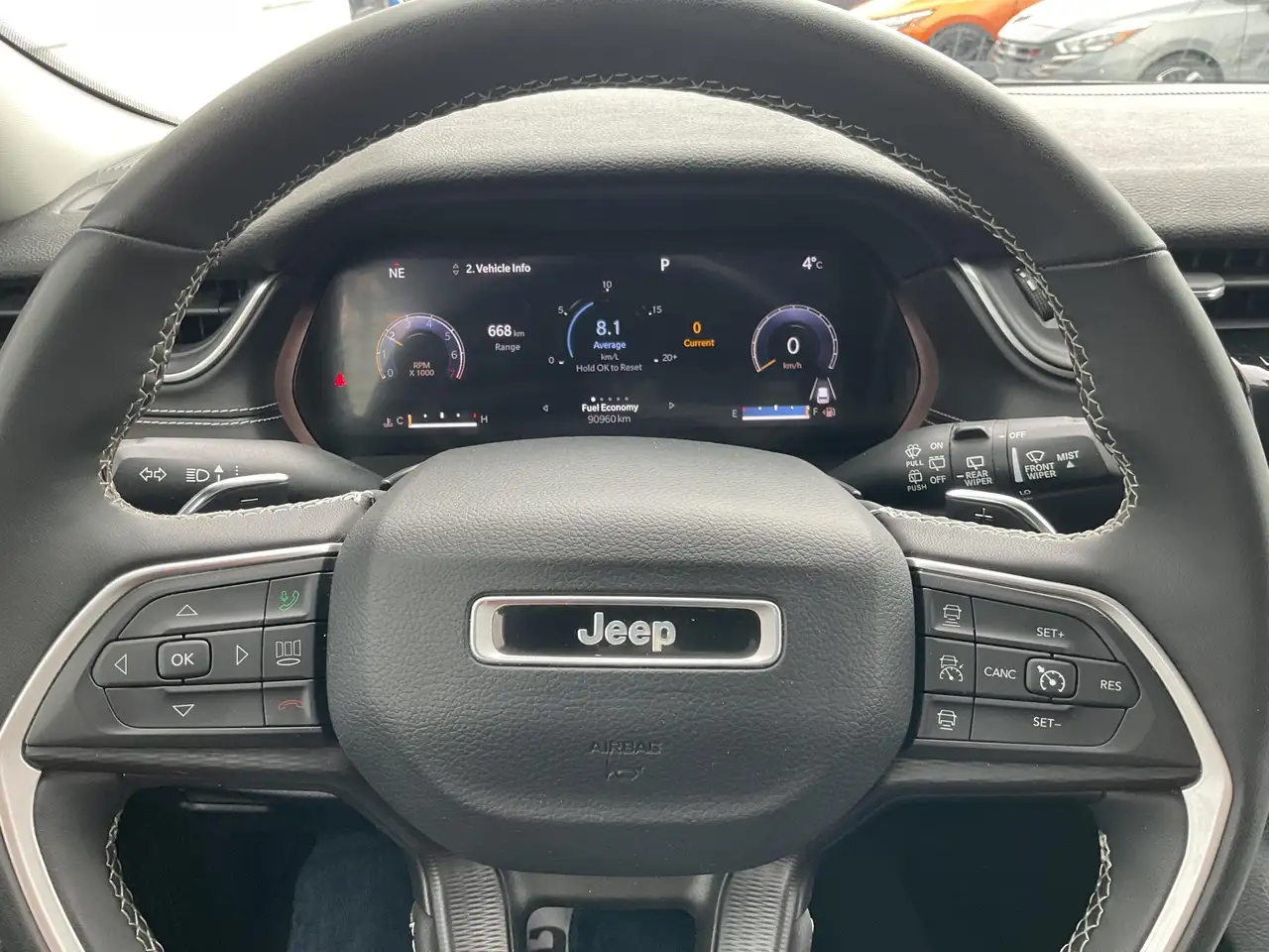 Jeep Grand Cherokee photo Jeep Grand Cherokee