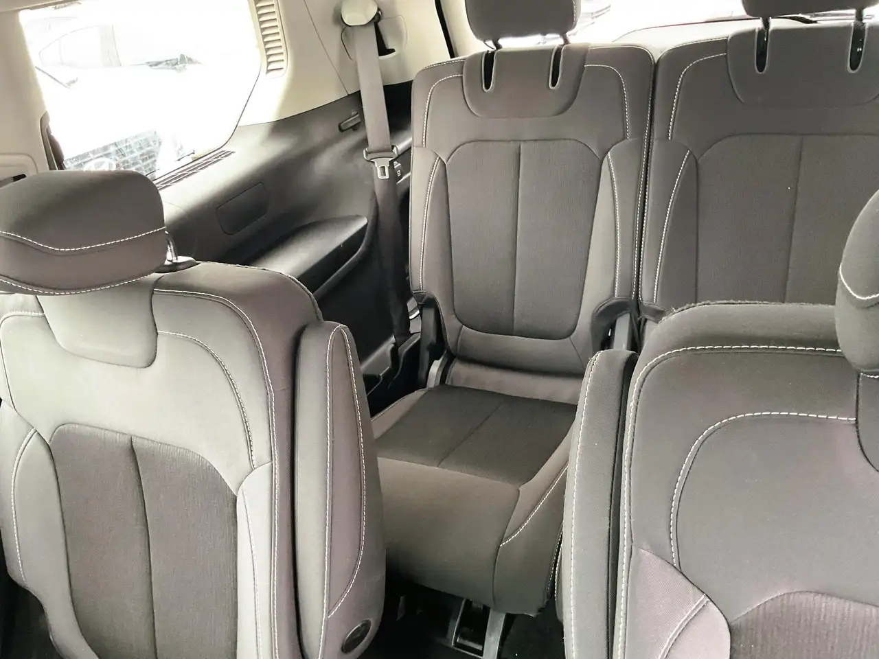 Jeep Grand Cherokee photo Jeep Grand Cherokee