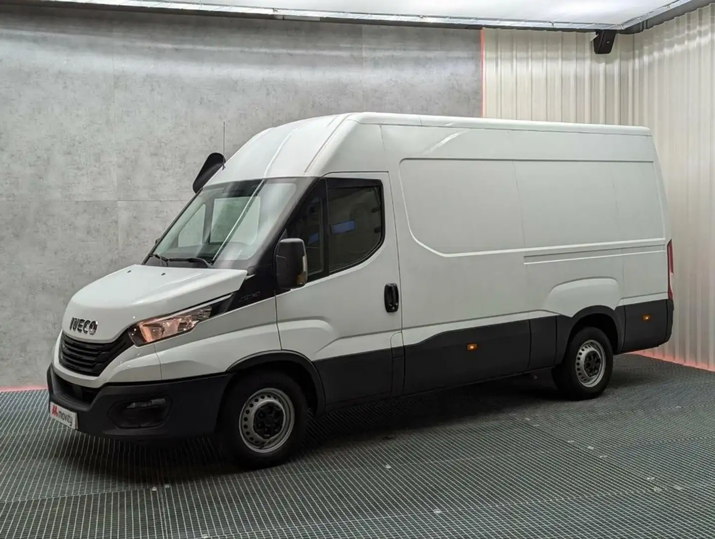 Iveco Daily FURGON 35S16 L3H2 160CV Blanc - 1