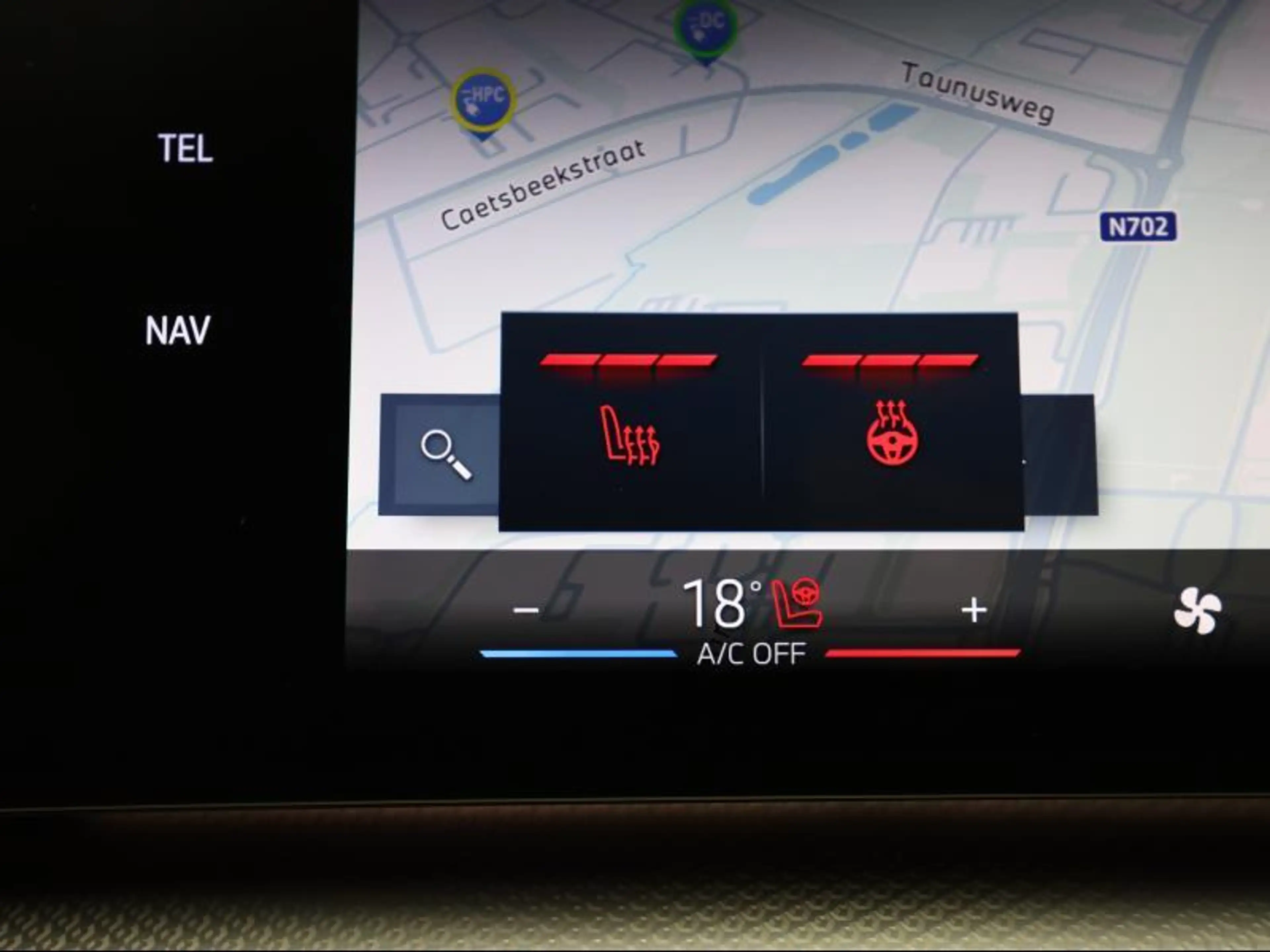 BMW iX2 eDrive 20 - M Pack — photo 13