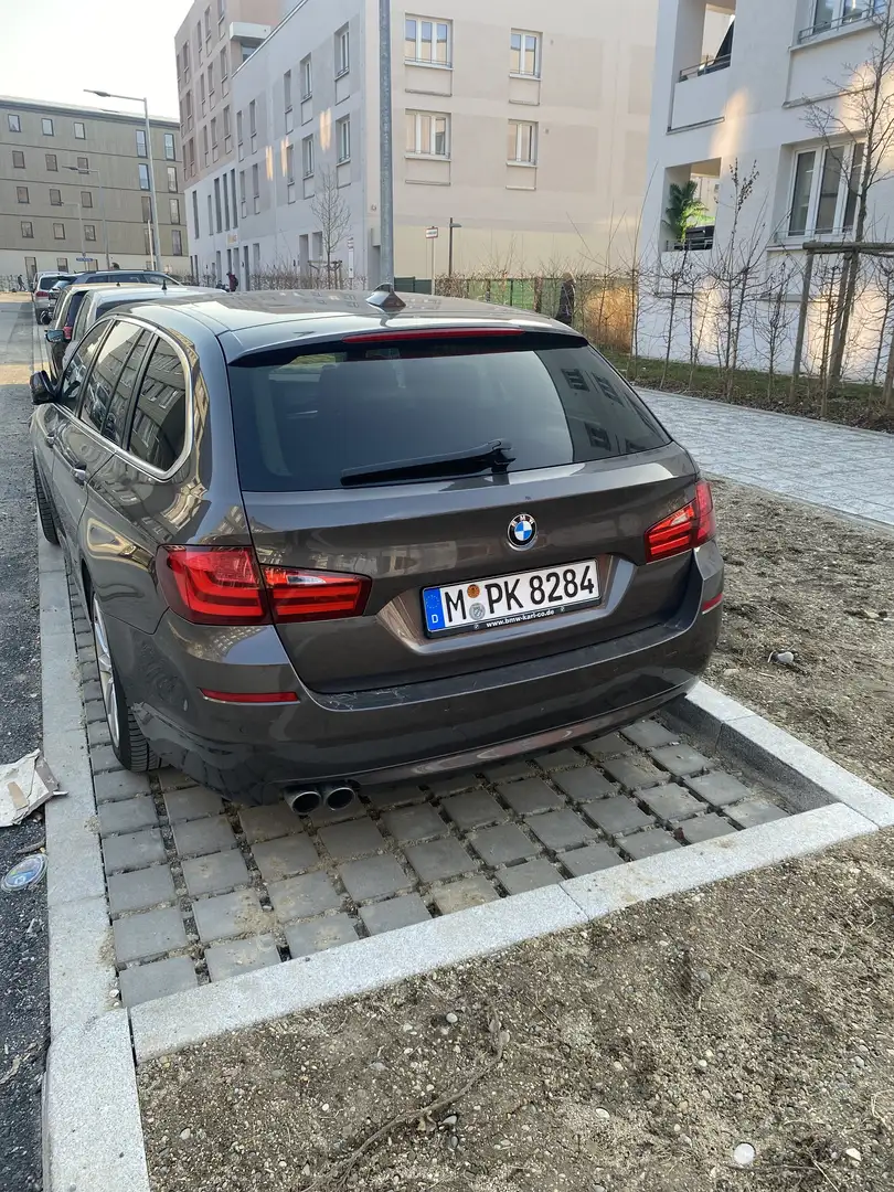 BMW 520 520d Touring Aut. Braun - 1