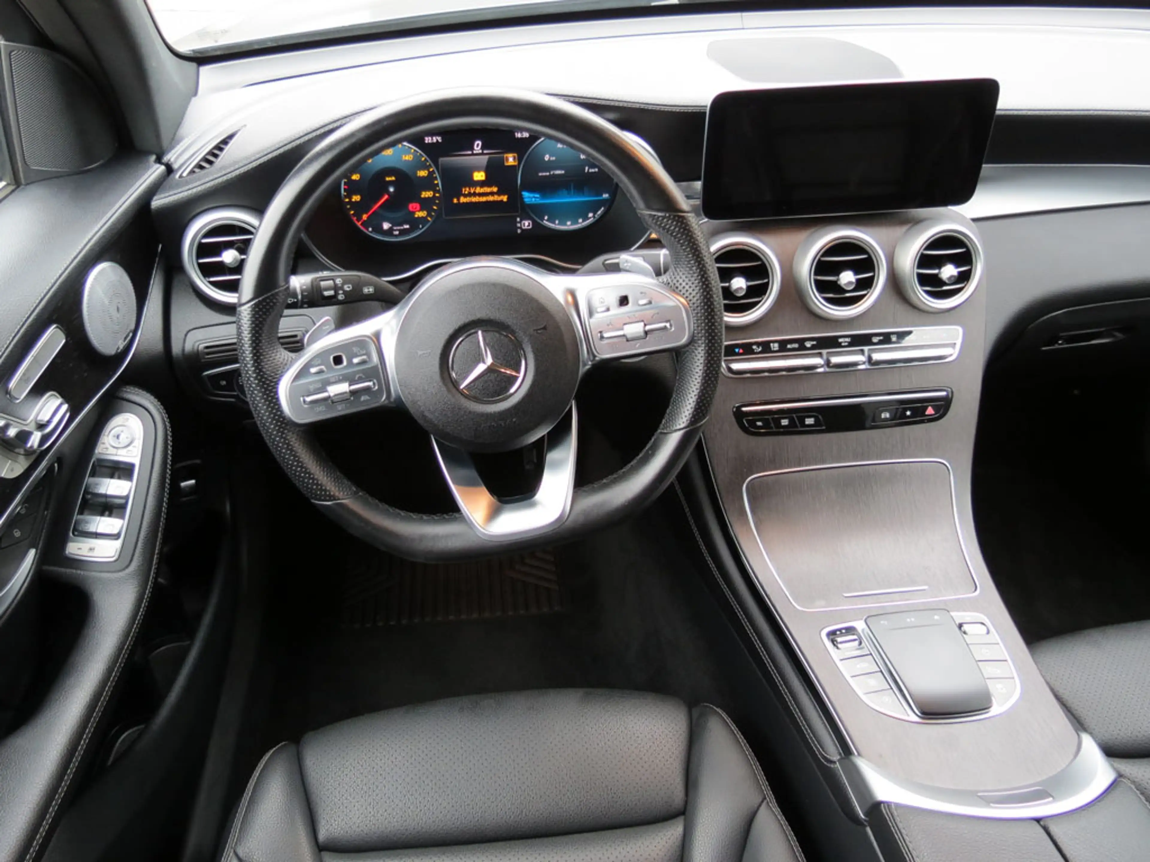 Mercedes-Benz GLC 400 d 4Matic AMG-Line Airmatic ACC Dig.-Cockpit Keyless-Go — photo 9