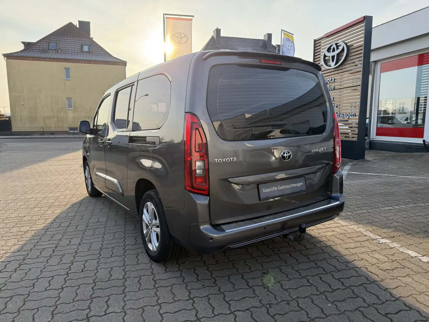 Toyota Proace City Verso 1.2 L2 Shuttle Gris - 2