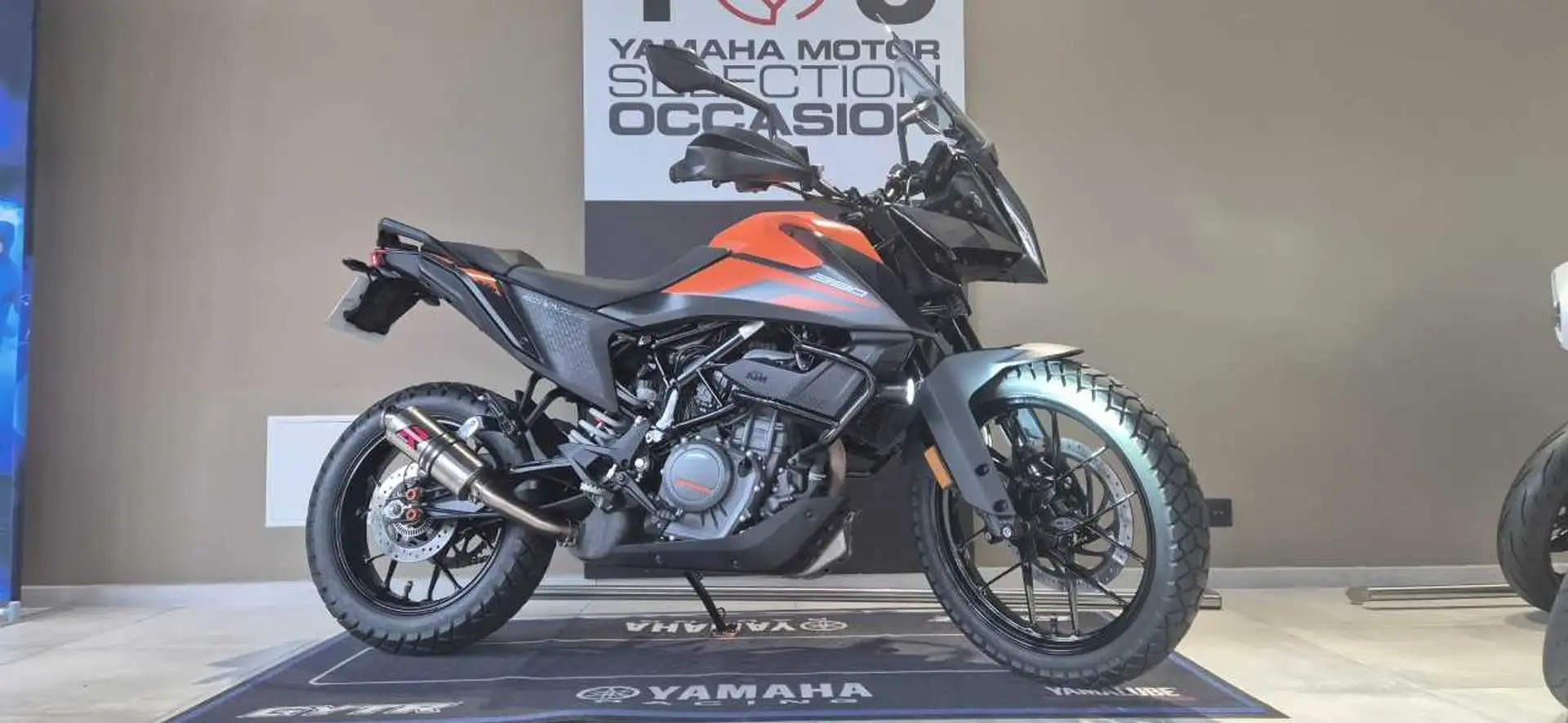 KTM 390 Adventure Orange - 1